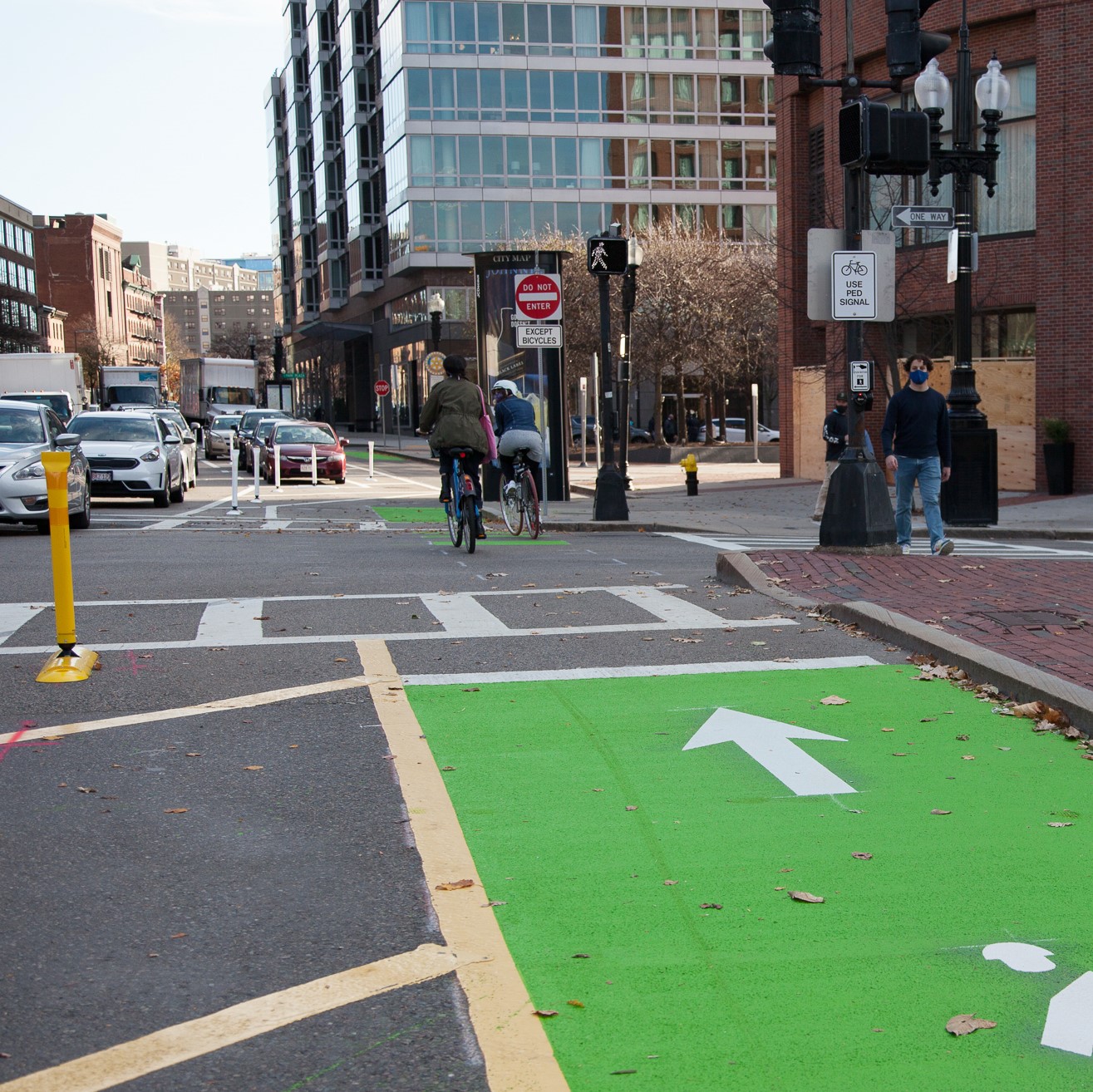 Contraflow bike online lane